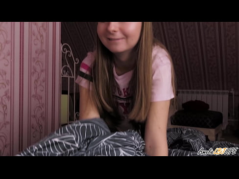 ❤️ Blondie saugt ihre BFF's tief und bekommt Sperma in den Mund ️❌ Super sex bei uns ☑